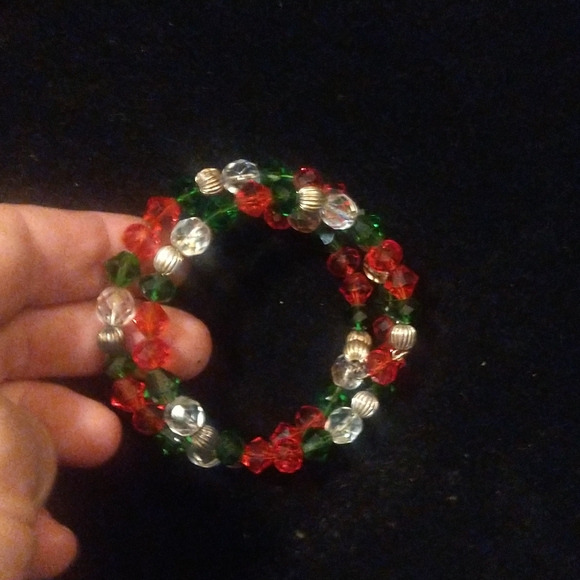 Handmade Jewerly Christmas Bracelet & Earing Set Red & Green Crystal wit Silver - Picture 6 of 7